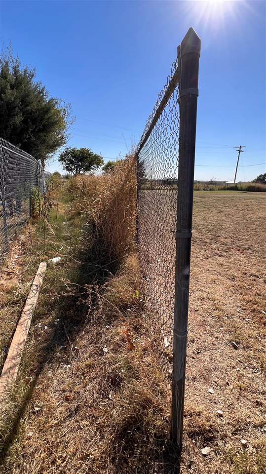 Building Photo - 102 Mohawk Ave