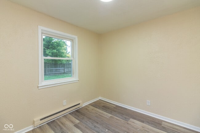 Building Photo - 6019 Bluff Crest Ct