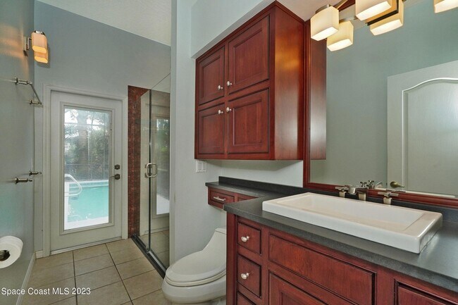 Building Photo - 1521 Wilmington Dr