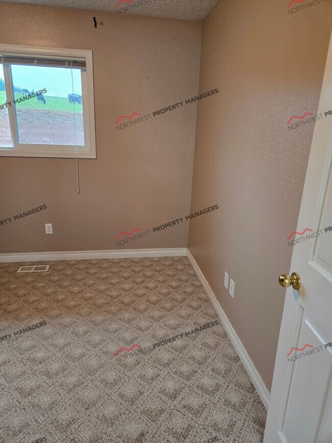 Building Photo - STATUS: *HOLD* R285 | $2695 + $100 for well/septic maintenance