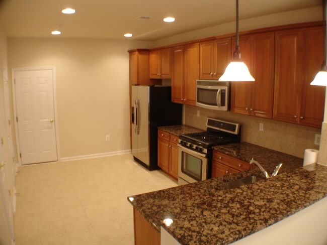 Building Photo - 22707 Verde Gate Terrace