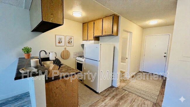 Building Photo - 10075 Tujunga Canyon Blvd