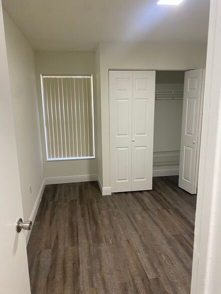 Building Photo - 1385 SW 135th Pl