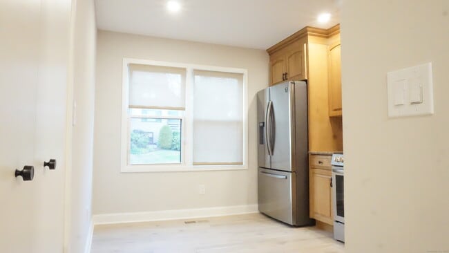 Building Photo - 24 Overlook Dr