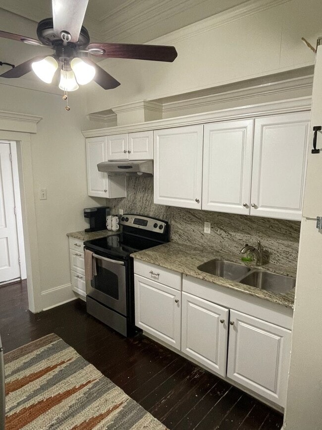 Building Photo - Fully Furnished 1BD/1BA, Walk to French Quarter