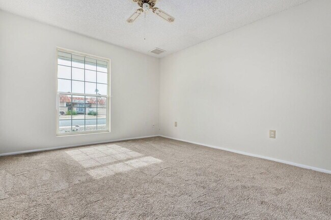 Building Photo - 14022 Whispering Lake Dr