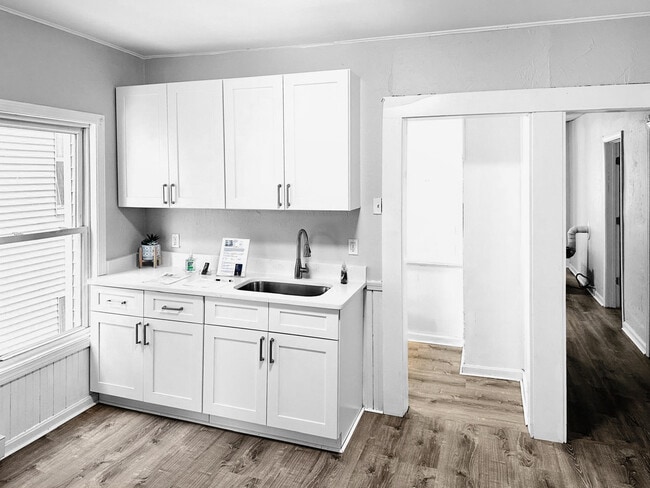 Building Photo - 5 Mt Pleasant St