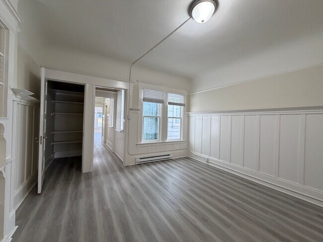 Building Photo - 569-571-571 Minna St
