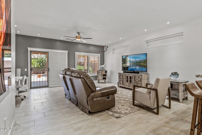 Building Photo - 16232 W Montoya Dr