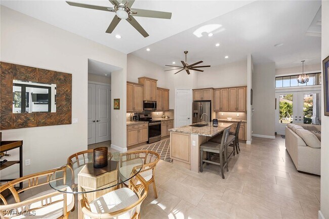 Building Photo - 1871 Dogwood Dr