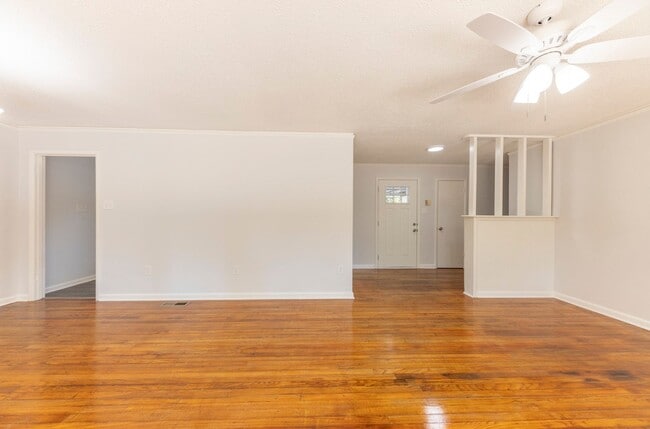 Building Photo - Welcome home!