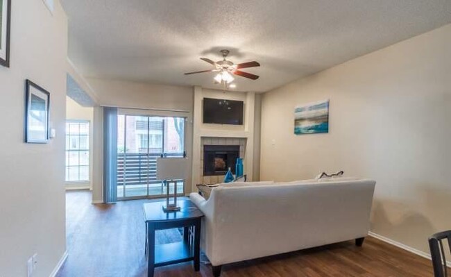 Building Photo - 1 bedroom in Dallas TX 75252