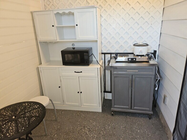Building Photo - 561 Tiffin Pl