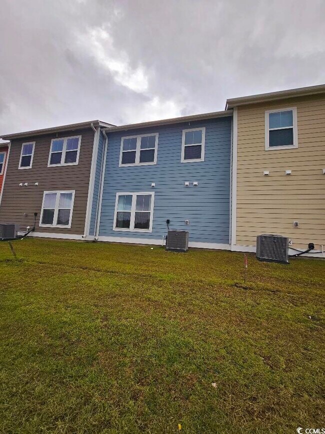 Building Photo - 2602 Blue Crane Cir