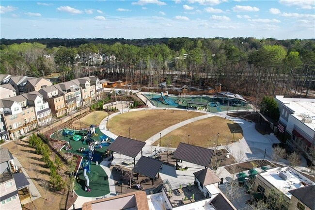 Building Photo - 5051 Pinckney Ln