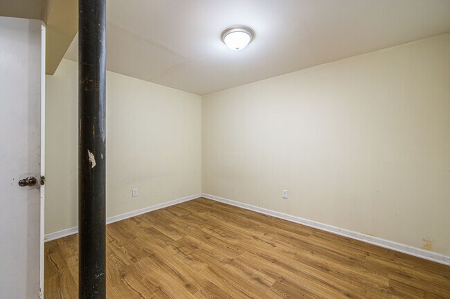 Building Photo - 101 Deerwood Rd