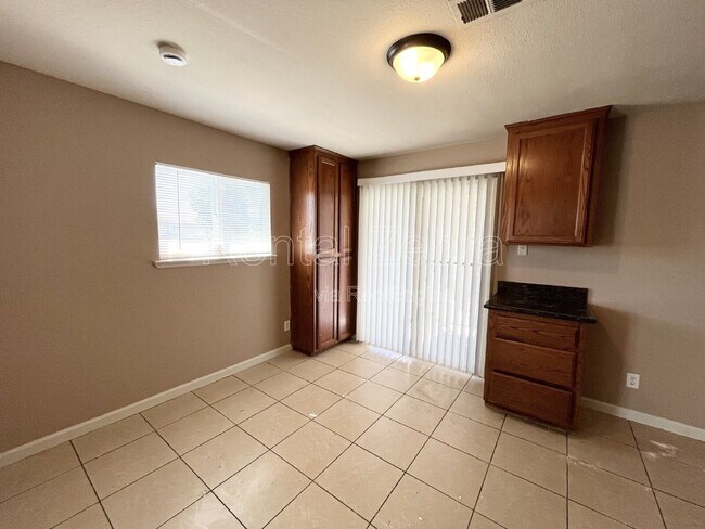 Building Photo - 2782 Determine Dr