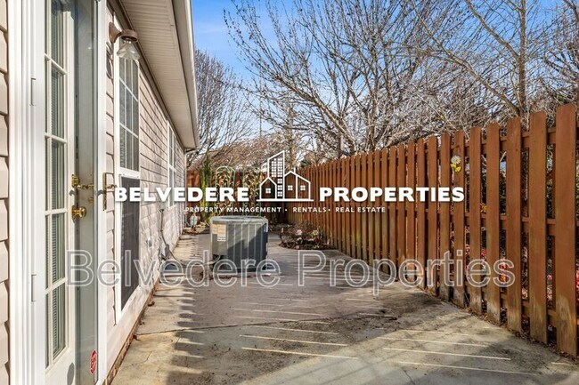 Building Photo - 4406 Single Tree Ln