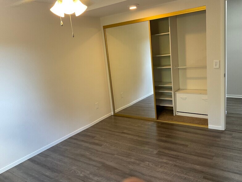 1st bedroom - 22947 San Vicente Rd
