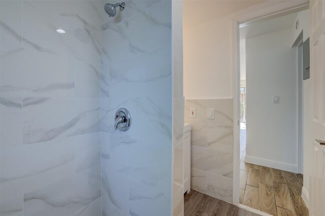 Building Photo - 4609 Bougainvilla Dr