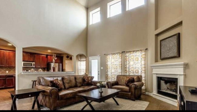 Building Photo - 31 Kramer Ln