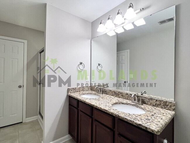 Building Photo - 112 Saluda Springs Ct