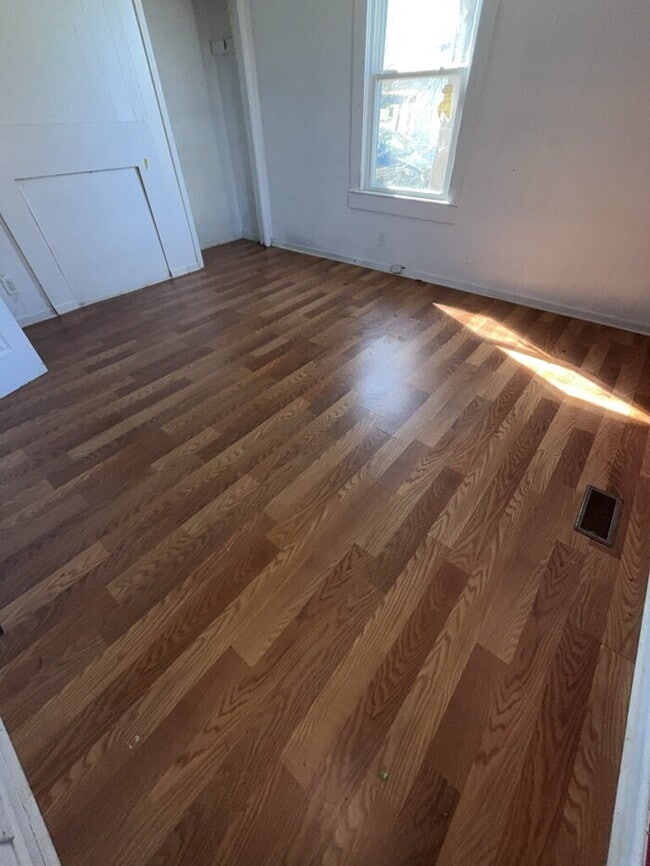 Building Photo - 115 Arkansas St