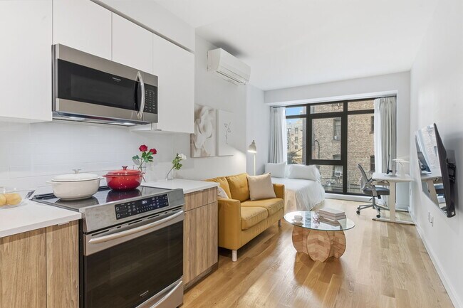 Building Photo - Petra - 30-38 29th Street, Astoria, NY 11102