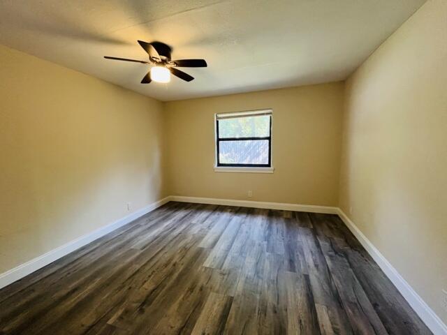 Building Photo - 4195 Sanders Dr