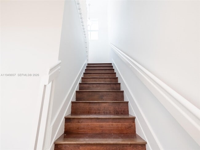 Building Photo - 7010 NW 106th Ave