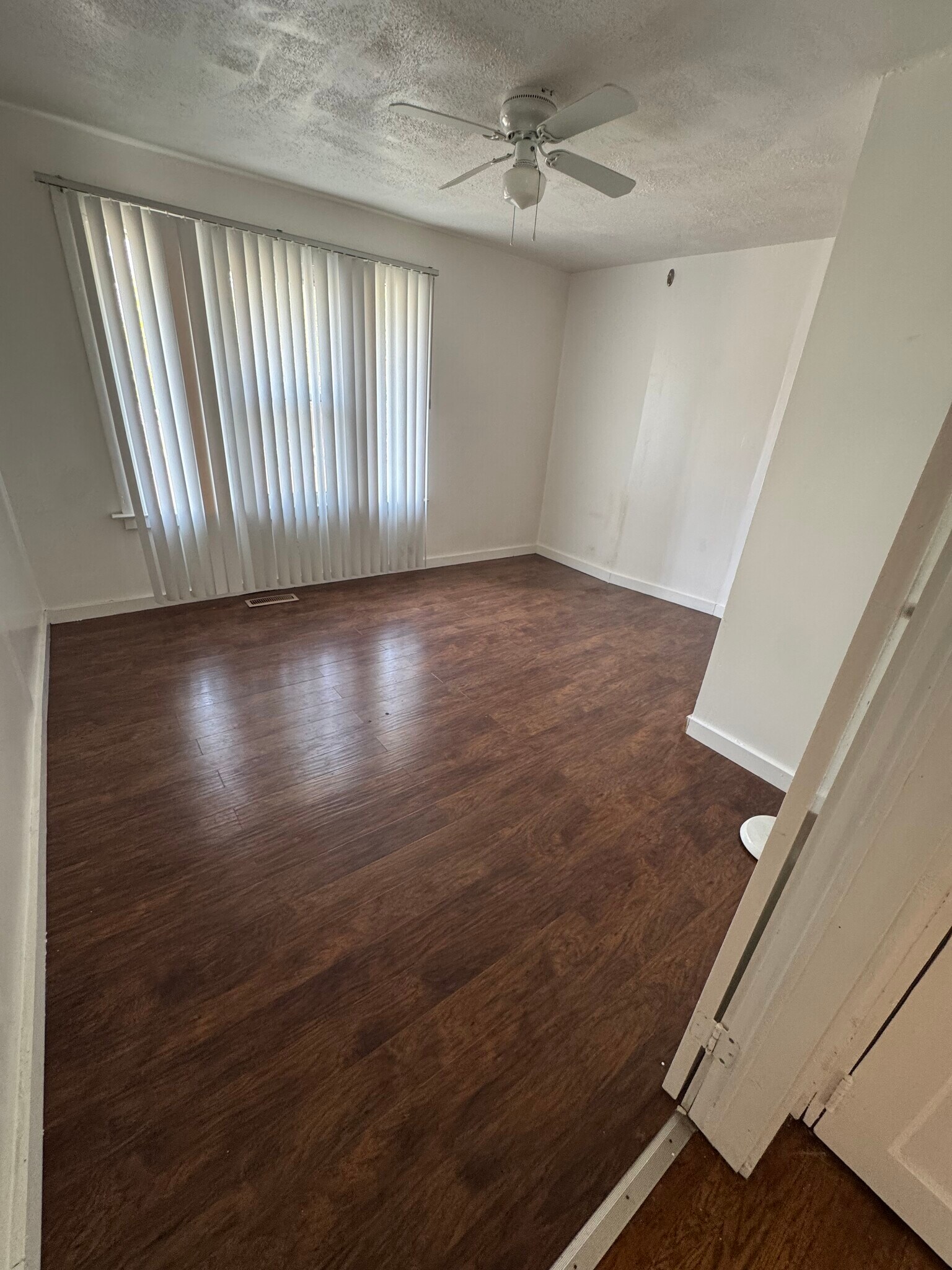 Building Photo - 28 Compton St