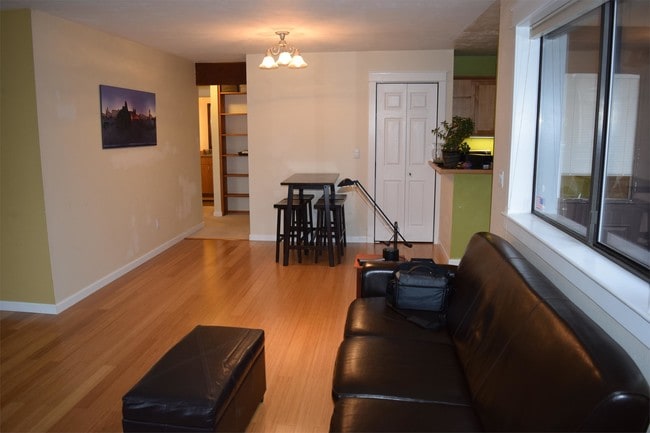 Building Photo - 4727 Tantra Dr