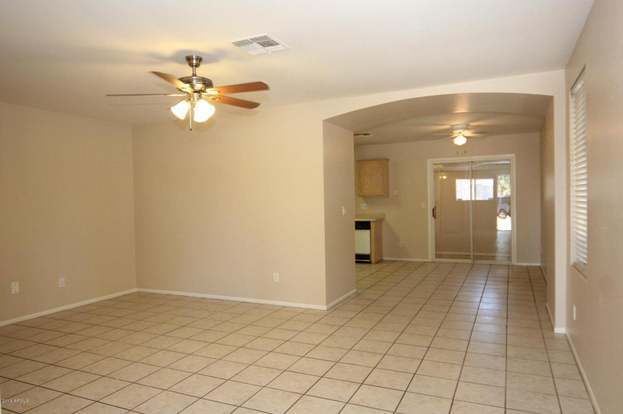 Building Photo - 16202 S Pine St