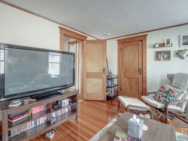 Building Photo - 60 Powder House Blvd