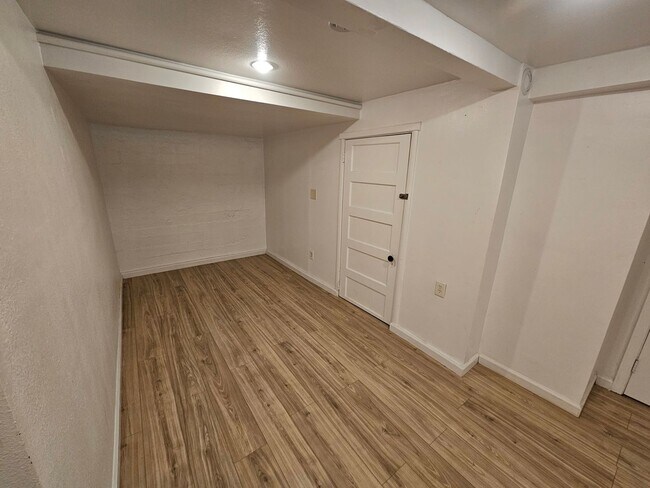 Building Photo - Apartment for Rent in Chico! 2 Bedroom 1 Bathroom + Bonus Room