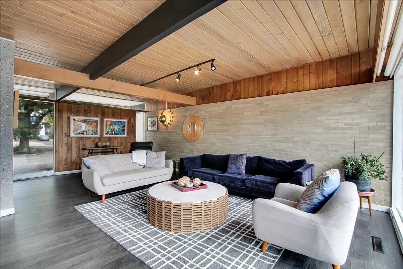 Building Photo - 1912 Old Briar Rd