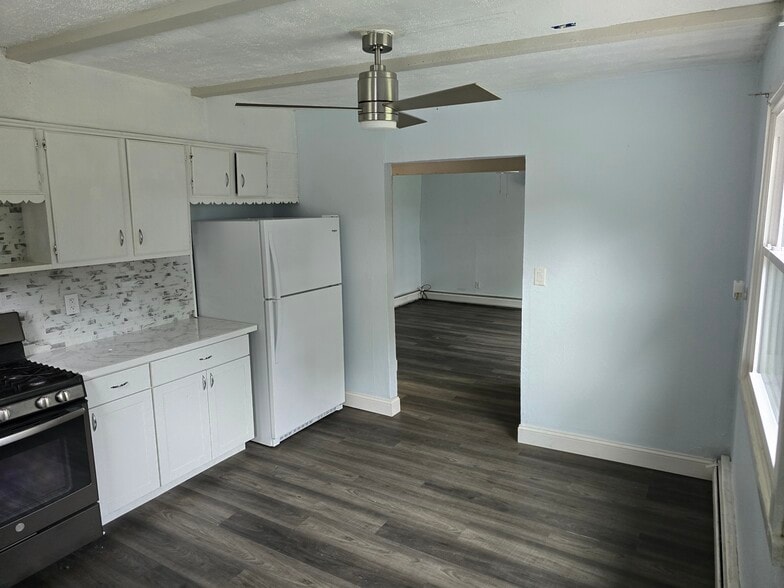 kitchen - 43 Milton Tpke