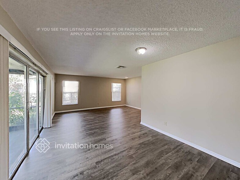 Building Photo - 814 Big Buck Cir