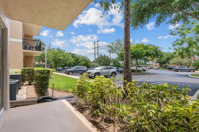 Building Photo - 9055 Wiles Rd