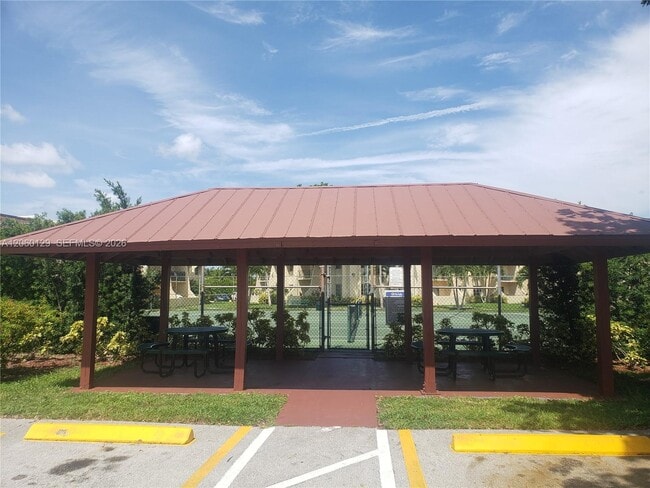 Building Photo - 13934 SW 90th Ave