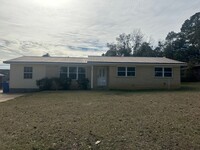 Building Photo - Rolling Acres Subdivision!   New Paint/Car...