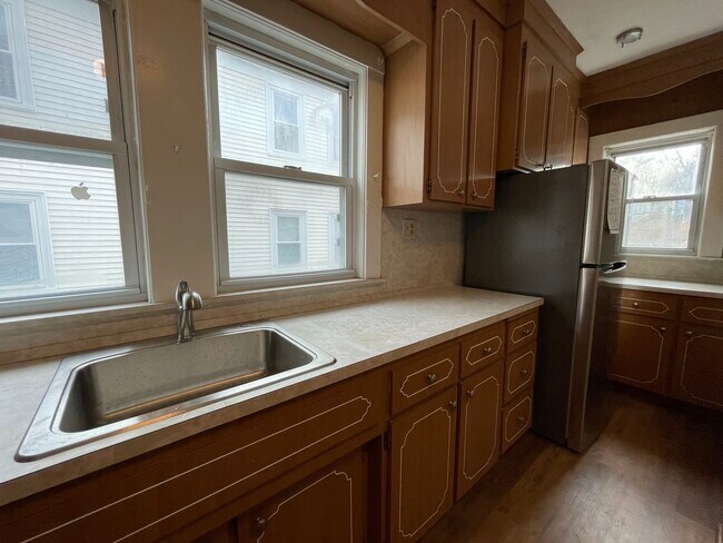 Building Photo - 289 Beech St