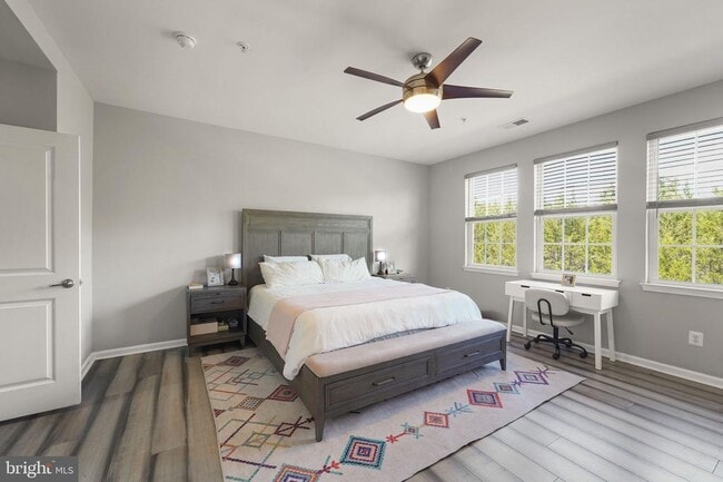 Building Photo - 43846 Artsmith Terrace