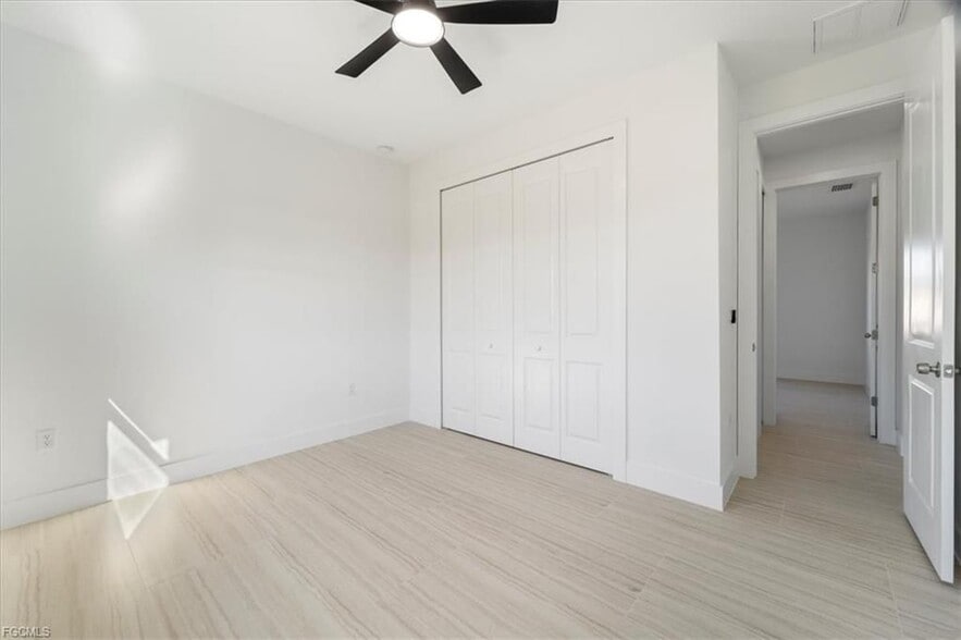 Building Photo - 5306 Lee St