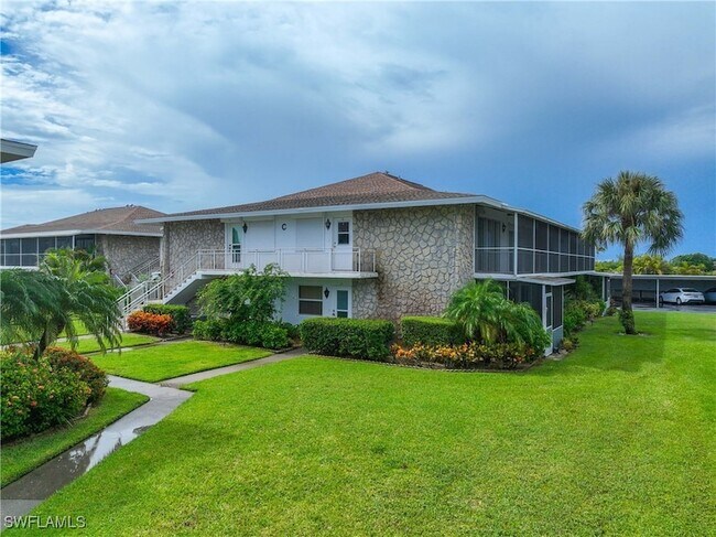 Building Photo - 330 Kon Tiki Dr