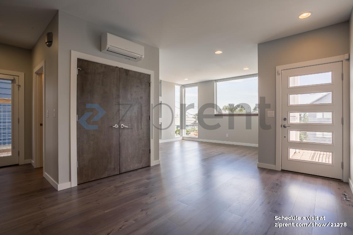 Building Photo - 1409 19th Ave