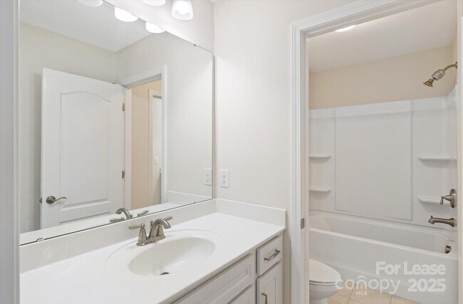 Building Photo - 4029 Spring Garden St