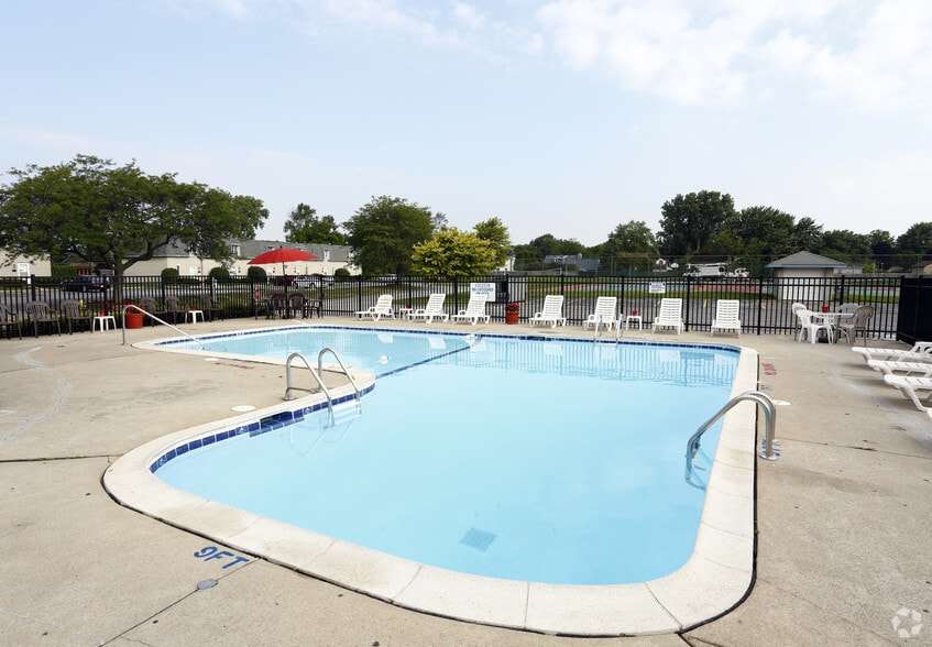 Kingston Court Apartments 3101 Navarre Ave Oregon OH 43616