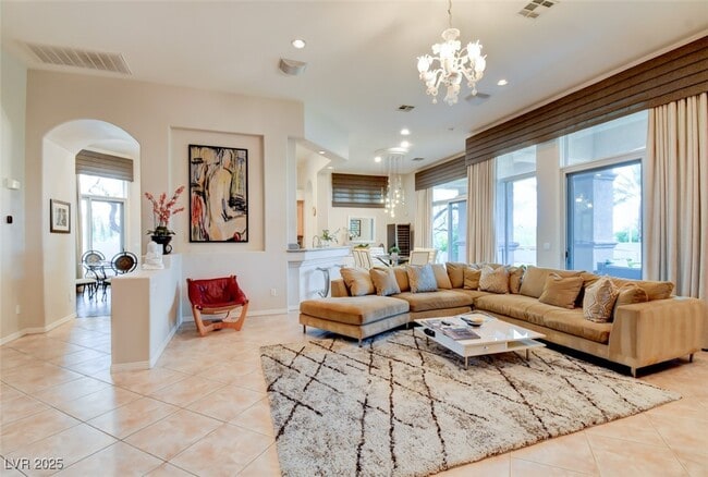 Building Photo - 304 Mesa Rim Ct