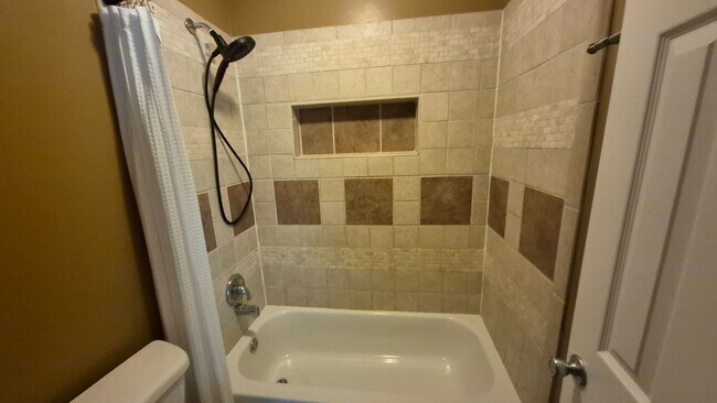 Building Photo - 7884 Bay Meadows Dr